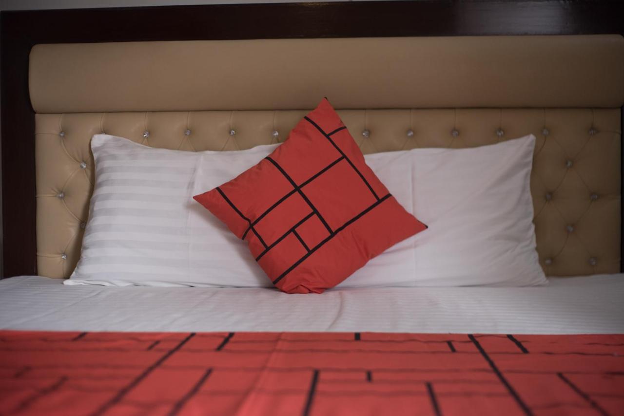 Goho Rooms Badar Karaczi Zewnętrze zdjęcie