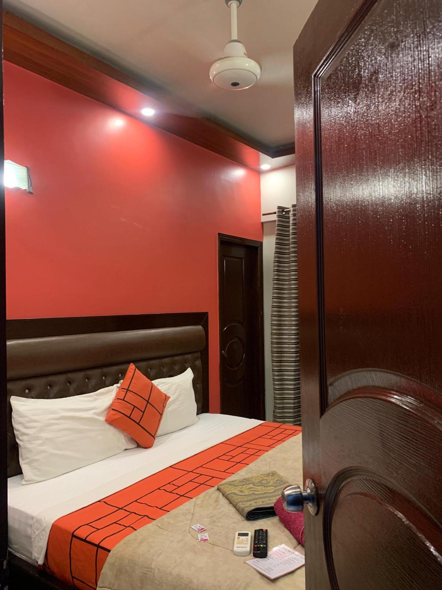 Goho Rooms Badar Karaczi Zewnętrze zdjęcie